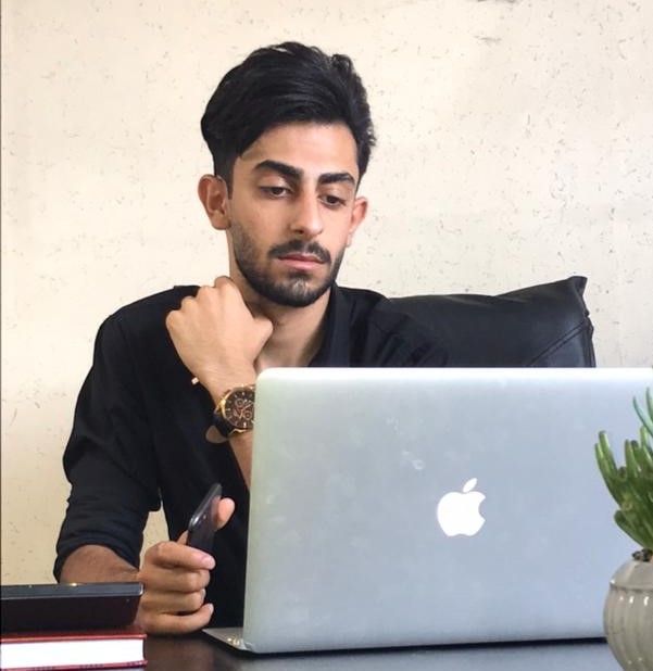 علی مظاهری 